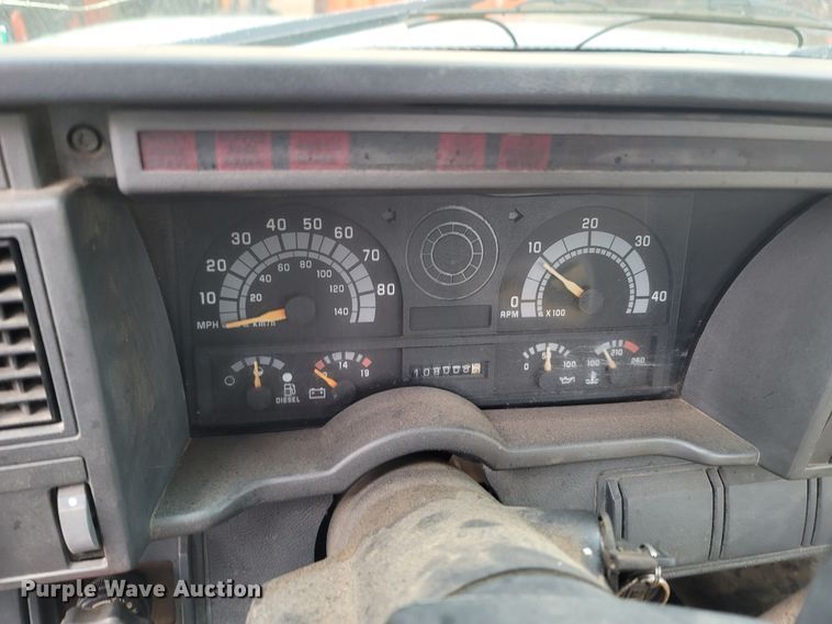 image for item MB9839 1996 Chevrolet Kodiak C6500  rollback truck