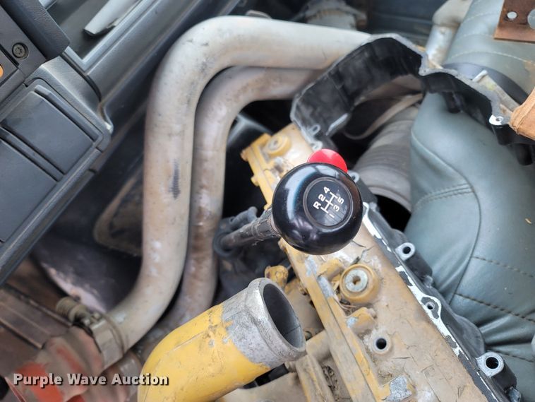 image for item MB9839 1996 Chevrolet Kodiak C6500  rollback truck