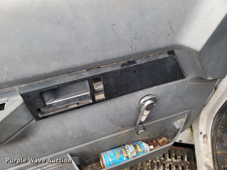 image for item MB9839 1996 Chevrolet Kodiak C6500  rollback truck