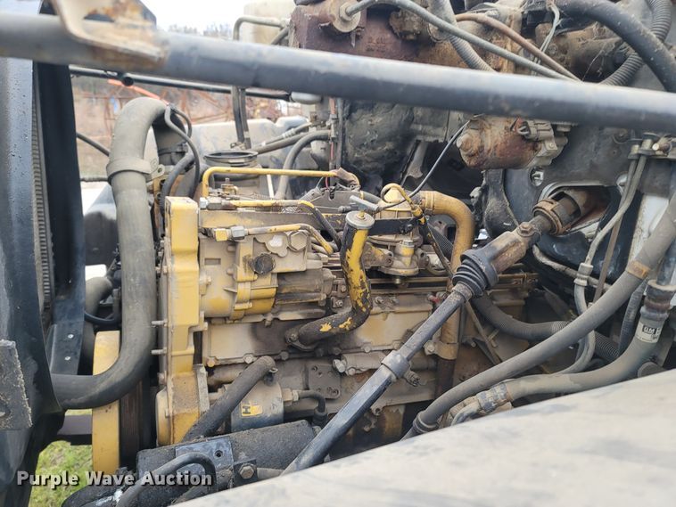 image for item MB9839 1996 Chevrolet Kodiak C6500  rollback truck