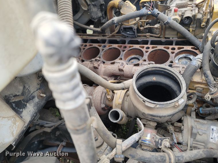 image for item MB9839 1996 Chevrolet Kodiak C6500  rollback truck