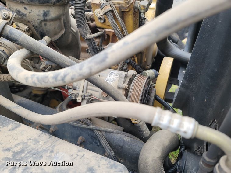 image for item MB9839 1996 Chevrolet Kodiak C6500  rollback truck