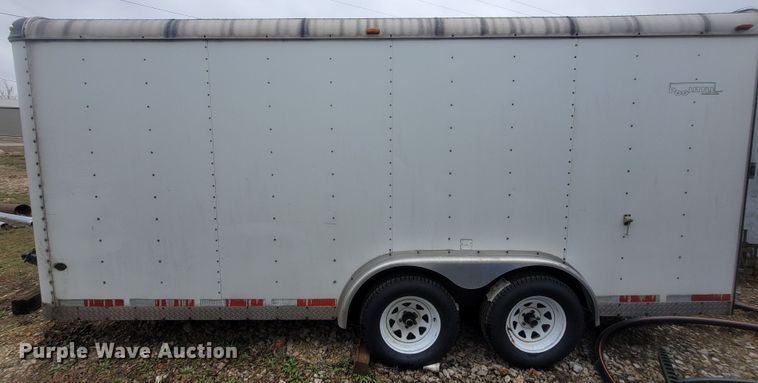 image for item MB9840 1998 Doolittle  enclosed cargo trailer