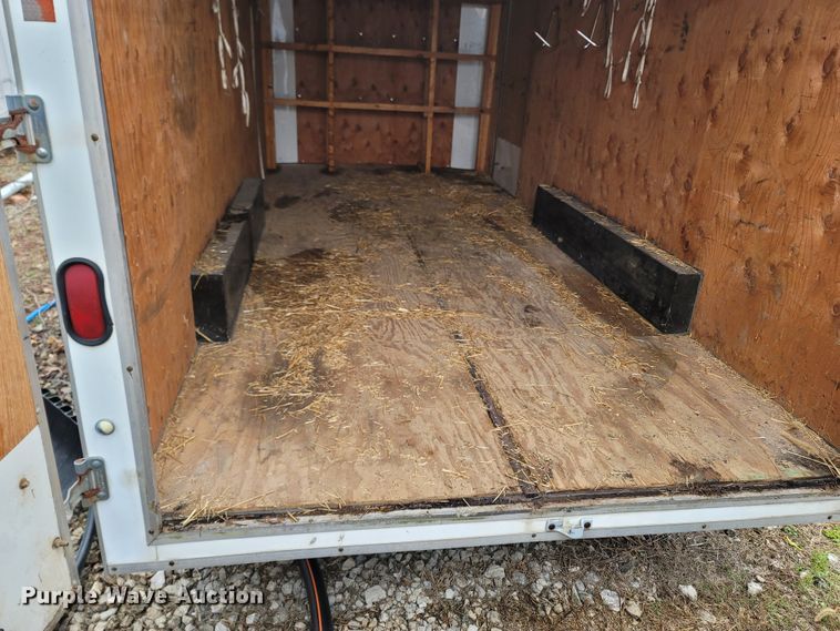 image for item MB9840 1998 Doolittle  enclosed cargo trailer