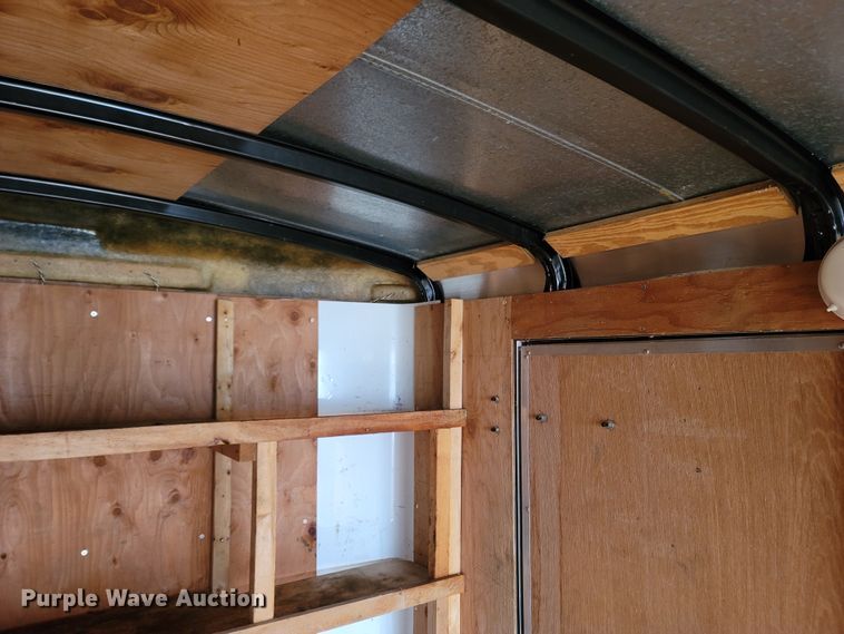 image for item MB9840 1998 Doolittle  enclosed cargo trailer