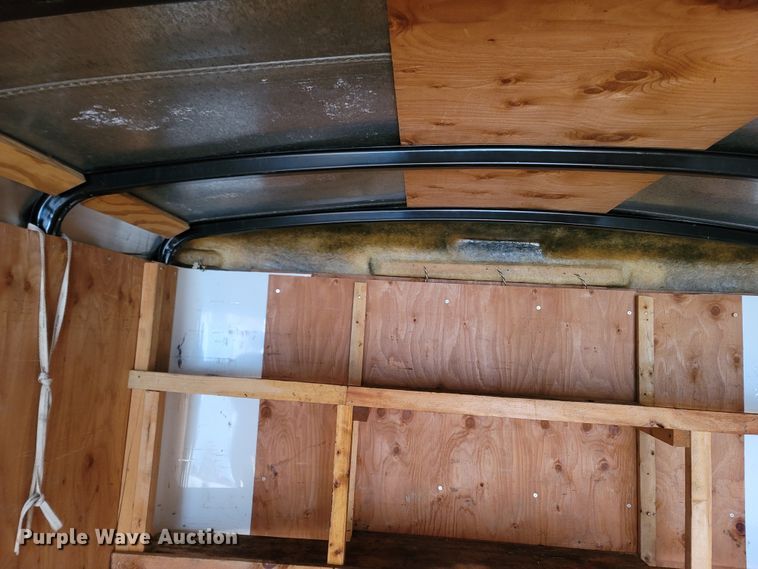 image for item MB9840 1998 Doolittle  enclosed cargo trailer