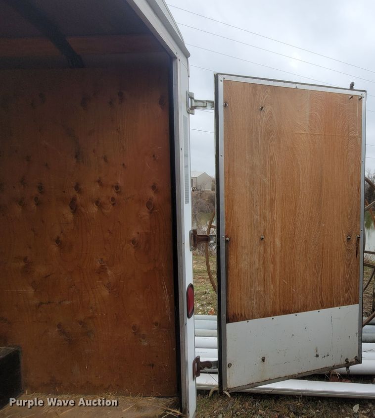 image for item MB9840 1998 Doolittle  enclosed cargo trailer