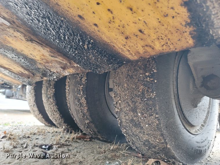 image for item MB9848 Bomag BW11RH  pneumatic roller