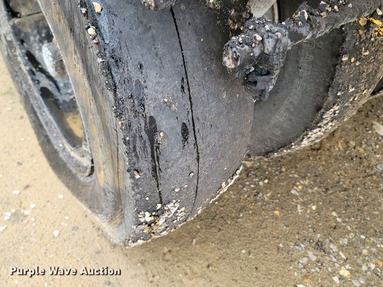 image for item MB9848 Bomag BW11RH  pneumatic roller