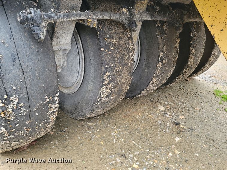 image for item MB9848 Bomag BW11RH  pneumatic roller