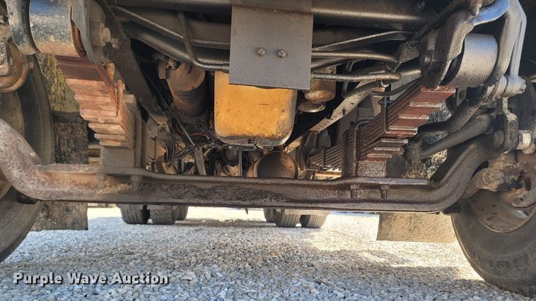 image for item MB9864 1989 Chevrolet Kodiak C70  oil distributor truck