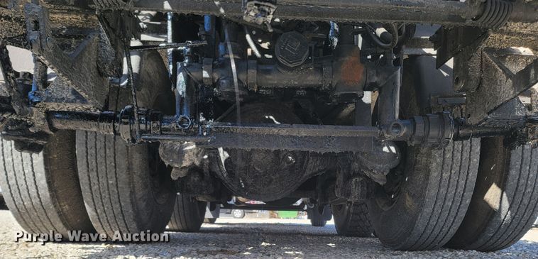 image for item MB9864 1989 Chevrolet Kodiak C70  oil distributor truck