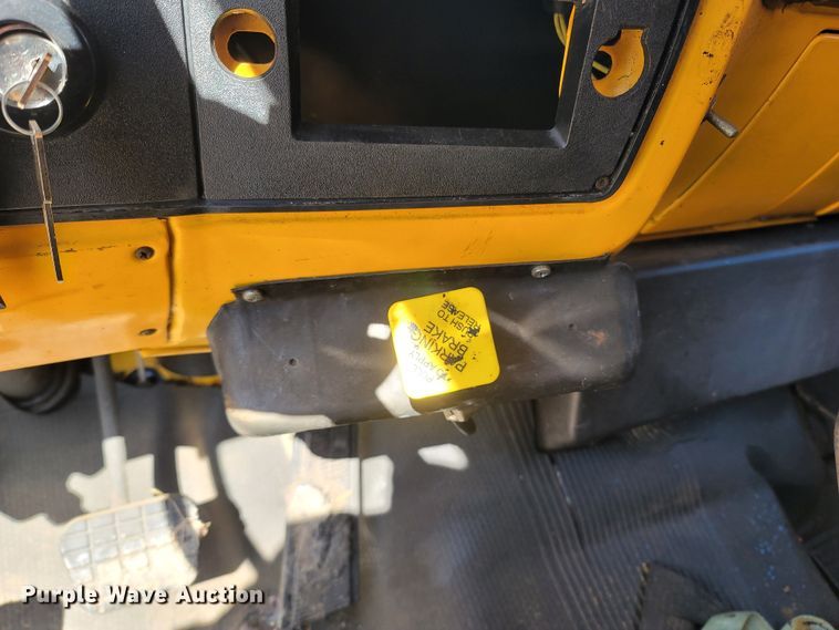 image for item MB9864 1989 Chevrolet Kodiak C70  oil distributor truck