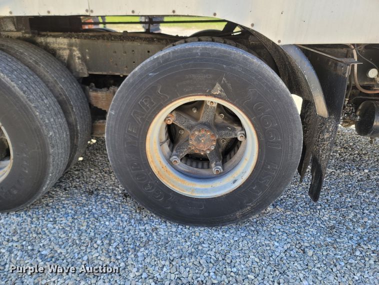 image for item MB9864 1989 Chevrolet Kodiak C70  oil distributor truck