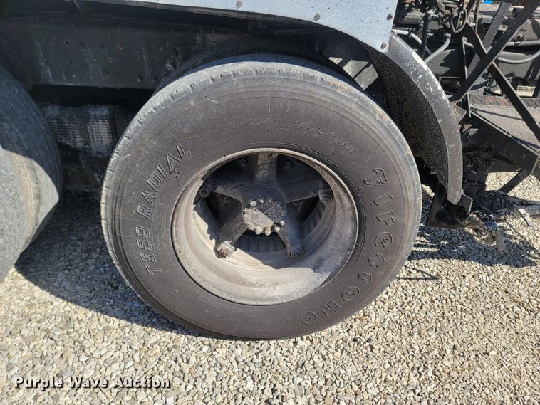 image for item MB9864 1989 Chevrolet Kodiak C70  oil distributor truck