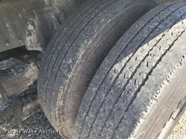 image for item MB9864 1989 Chevrolet Kodiak C70  oil distributor truck