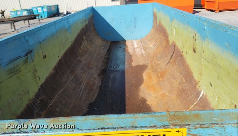 image for item MB9867 Roll-off container