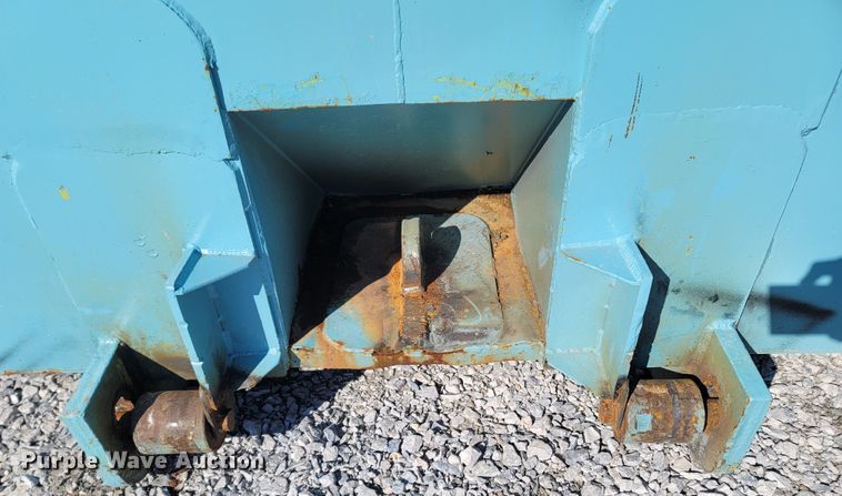 image for item MB9867 Roll-off container