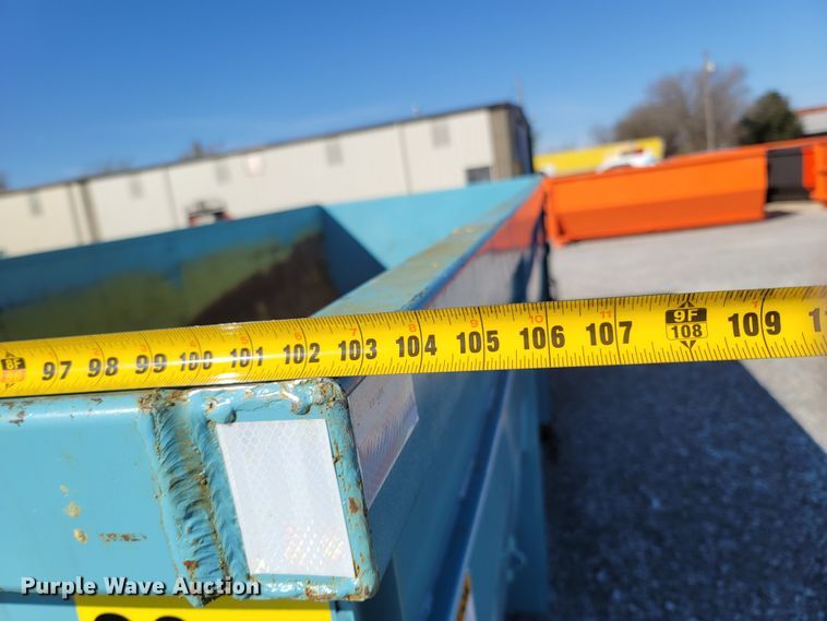 image for item MB9867 Roll-off container