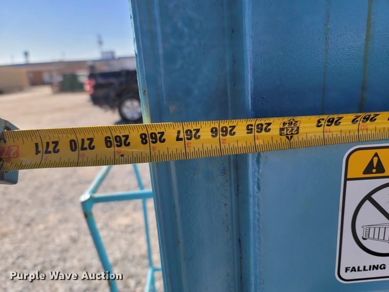 image for item MB9867 Roll-off container