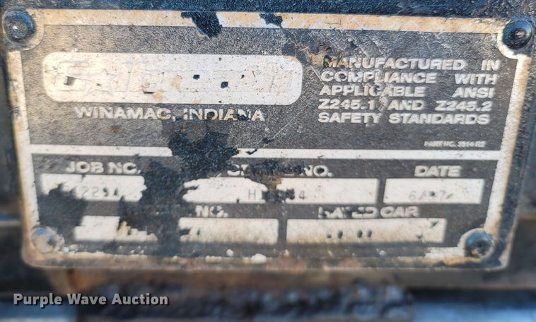 image for item MB9868 1997 Mack DM690S  roll-off container truck