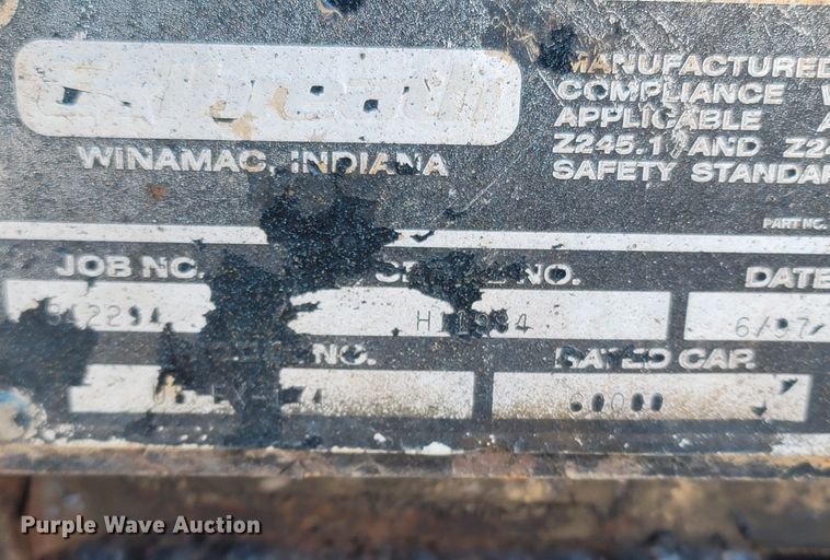 image for item MB9868 1997 Mack DM690S  roll-off container truck