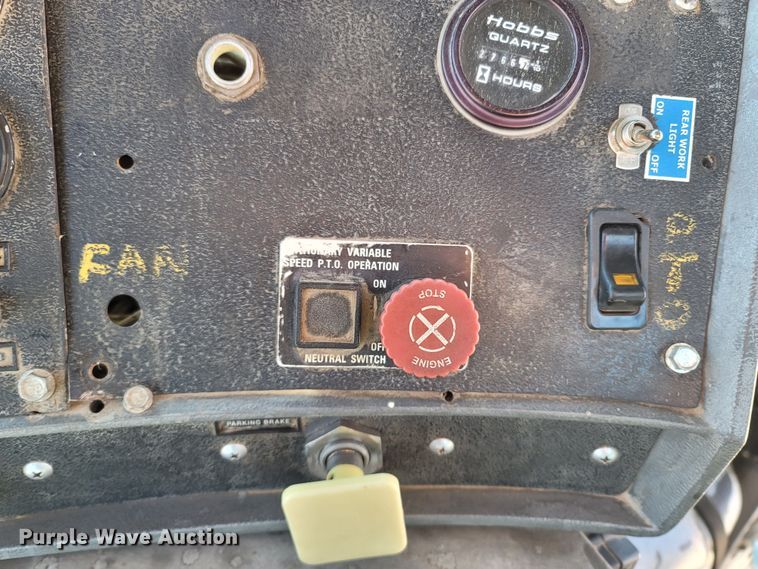 image for item MB9868 1997 Mack DM690S  roll-off container truck