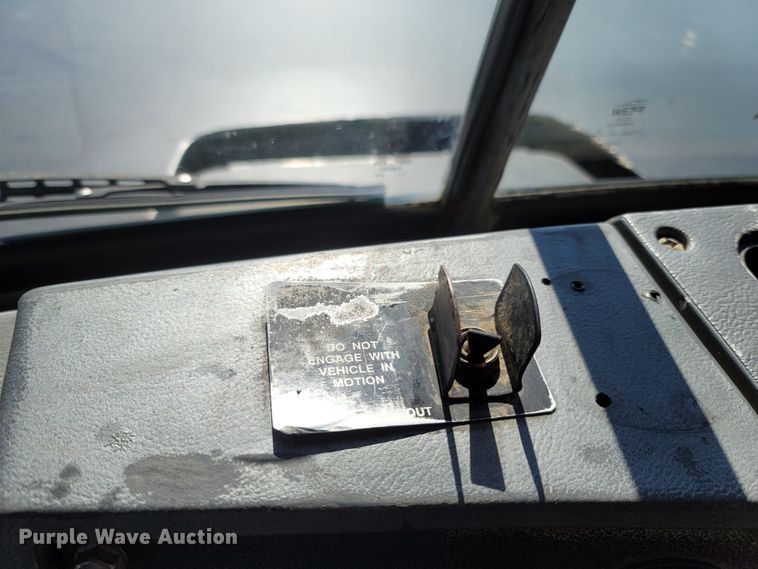 image for item MB9868 1997 Mack DM690S  roll-off container truck