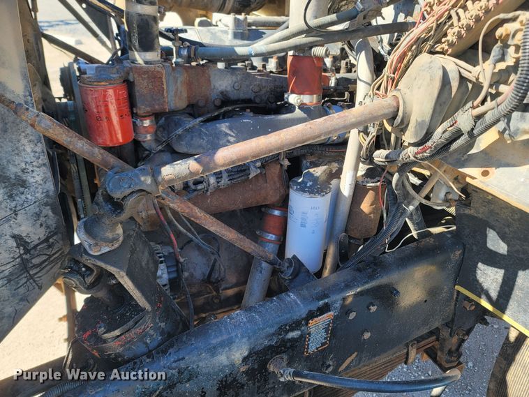 image for item MB9868 1997 Mack DM690S  roll-off container truck