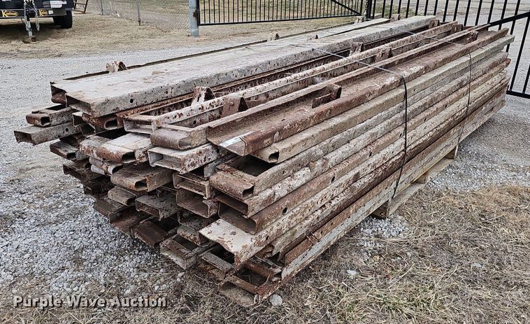 image for item MC9652 Approximately 78 concrete forms