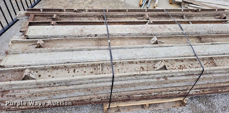 image for item MC9652 Approximately 78 concrete forms