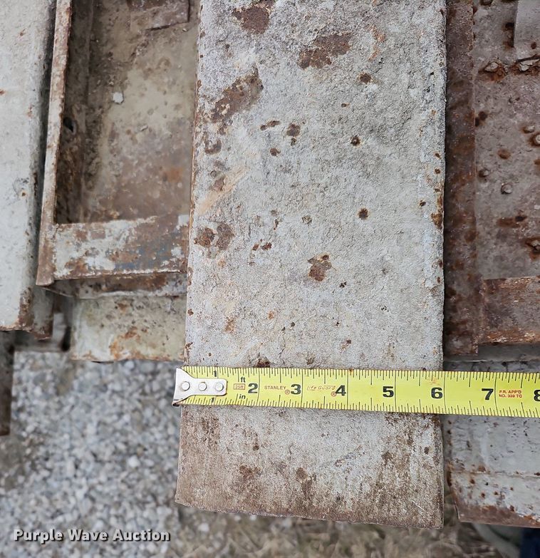 image for item MC9652 Approximately 78 concrete forms