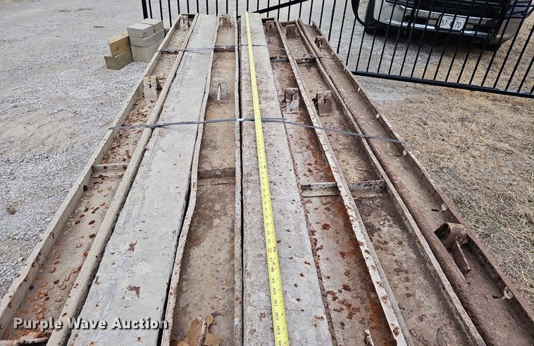 image for item MC9652 Approximately 78 concrete forms