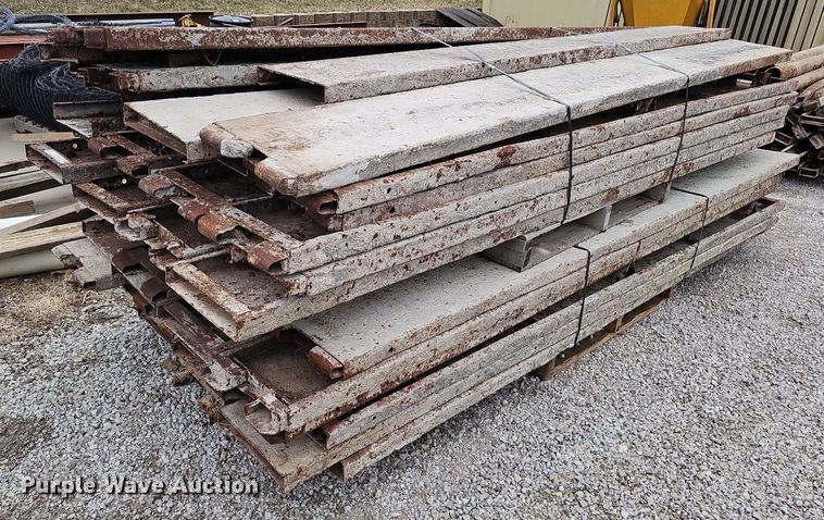 image for item MC9653 Approximately 52 concrete forms