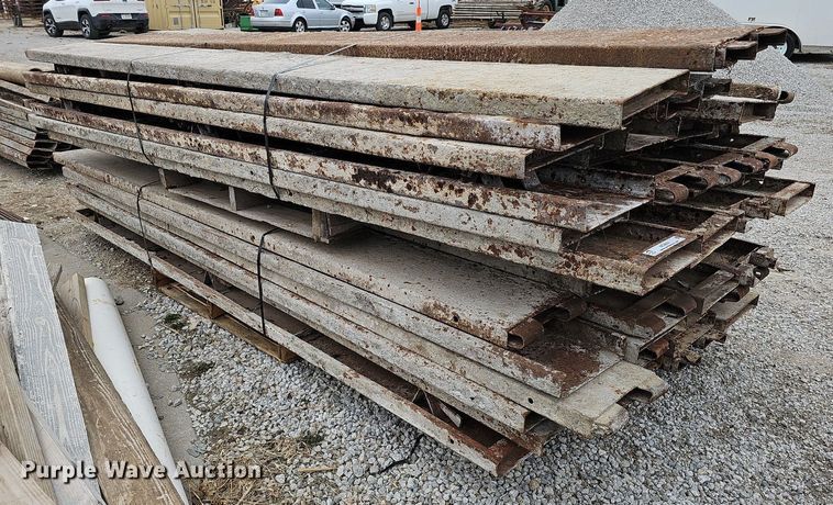 image for item MC9653 Approximately 52 concrete forms