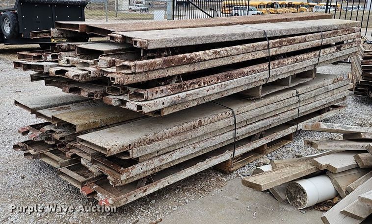 image for item MC9653 Approximately 52 concrete forms