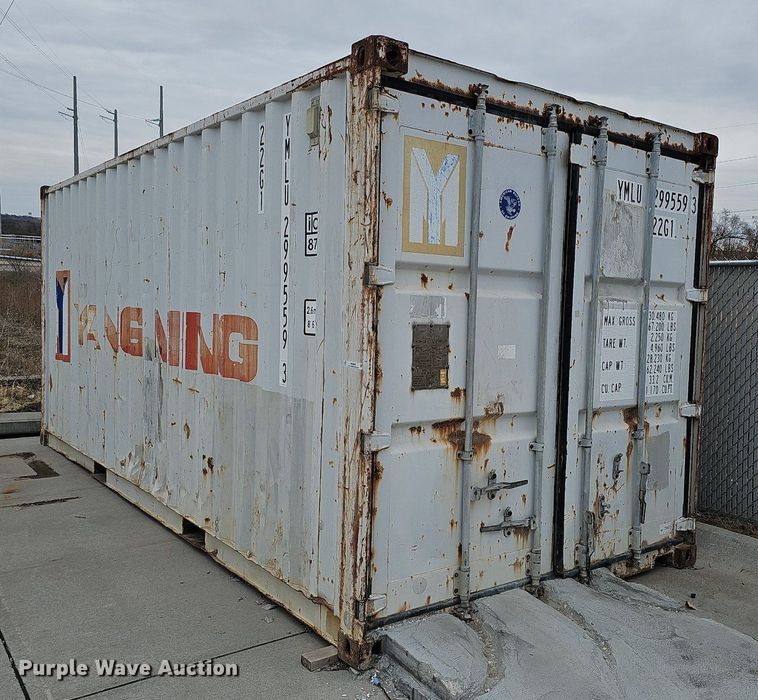 image for item MC9665 2000 CIMC DC20-20B  shipping container