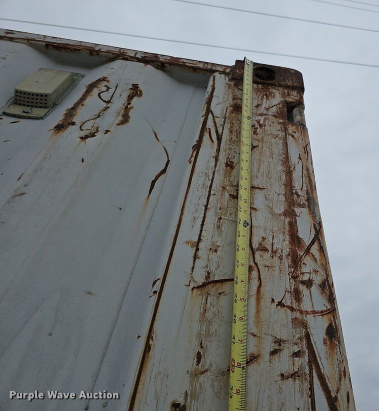 image for item MC9665 2000 CIMC DC20-20B  shipping container