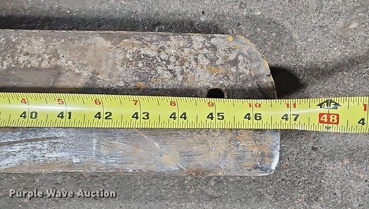 image for item MC9672 Caterpillar TC30  forklift