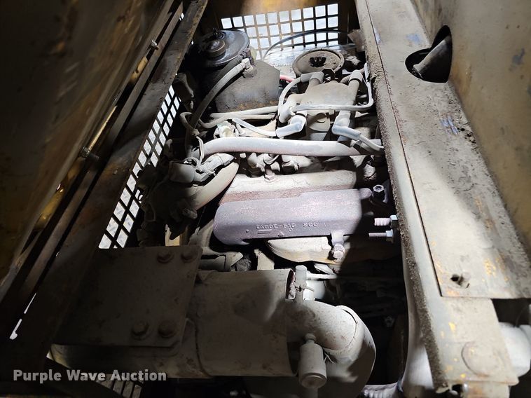 image for item MC9672 Caterpillar TC30  forklift