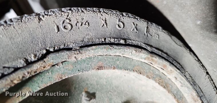 image for item MC9672 Caterpillar TC30  forklift