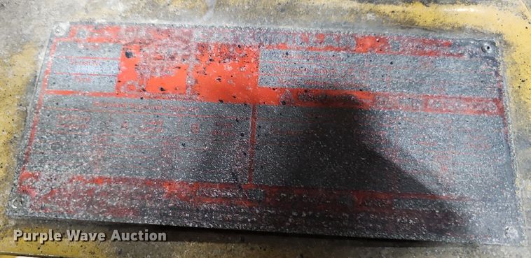 image for item MC9672 Caterpillar TC30  forklift