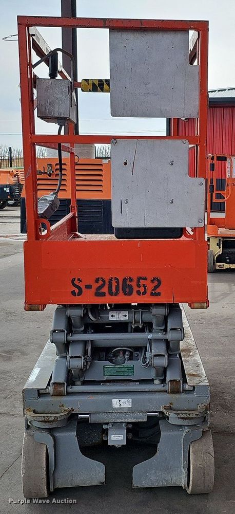 image for item MC9688 Skyjack SJIII 3219  scissor lift