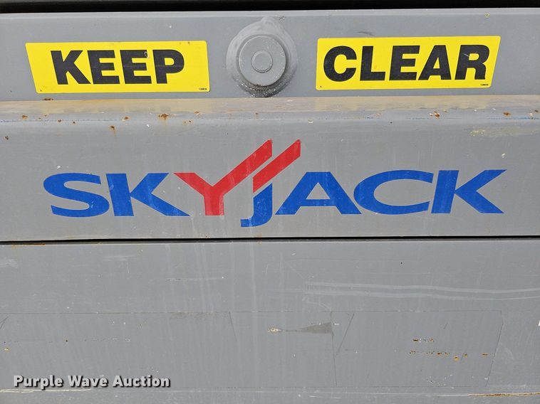 image for item MC9688 Skyjack SJIII 3219  scissor lift