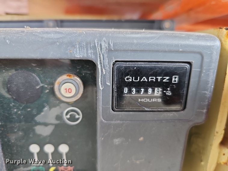 image for item MC9689 2014 JLG 1230ES  vertical lift