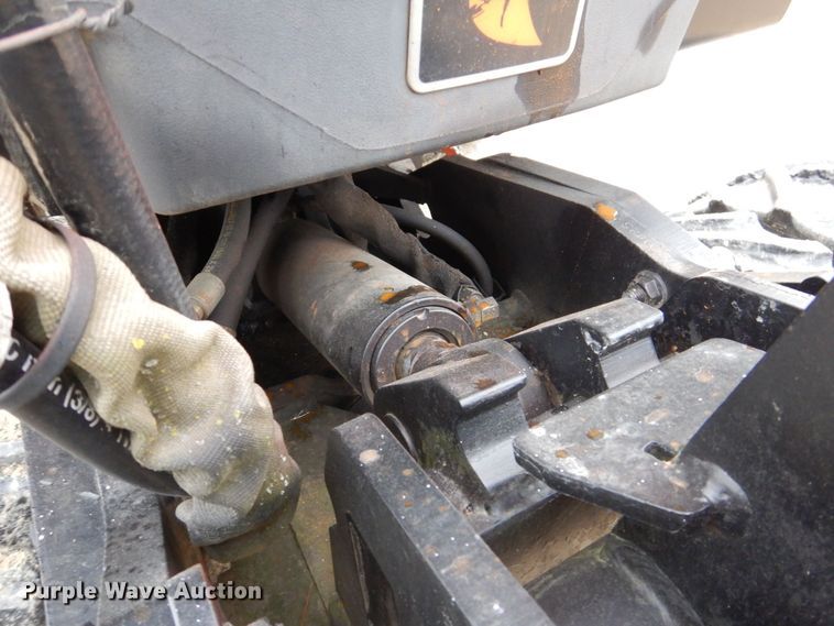 image for item MC9844 2007 Ditch Witch 420SX  cable plow