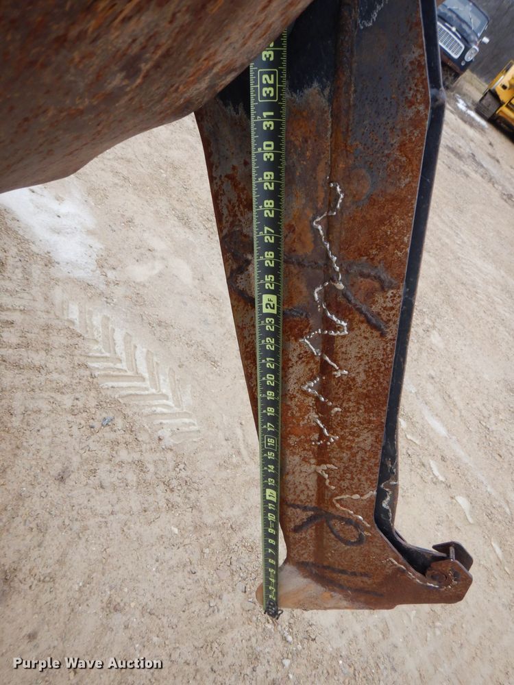 image for item MC9844 2007 Ditch Witch 420SX  cable plow