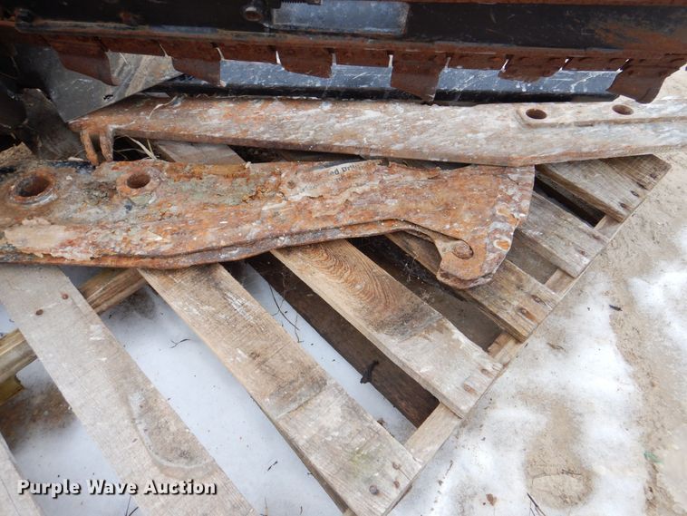 image for item MC9844 2007 Ditch Witch 420SX  cable plow