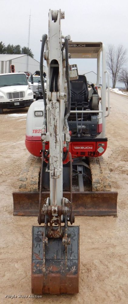 image for item MC9845 2016 Takeuchi TB230  mini excavator