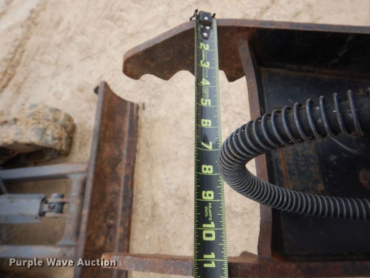 image for item MC9845 2016 Takeuchi TB230  mini excavator